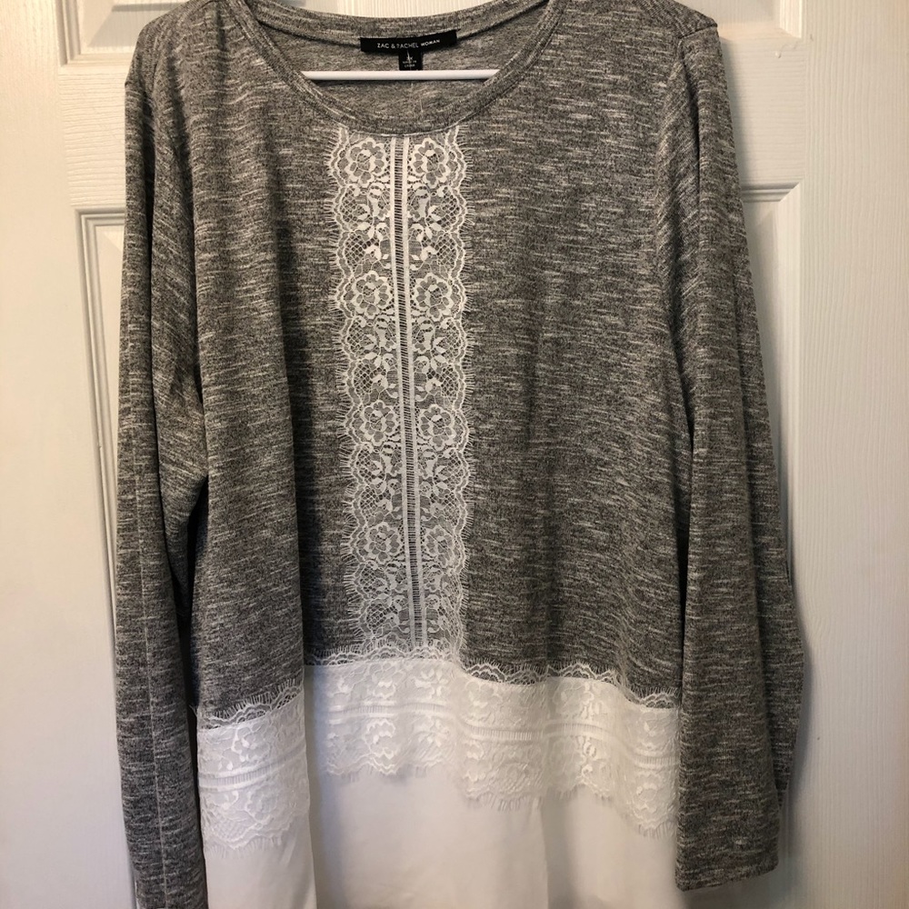 NWT! Zac and Rachel Top